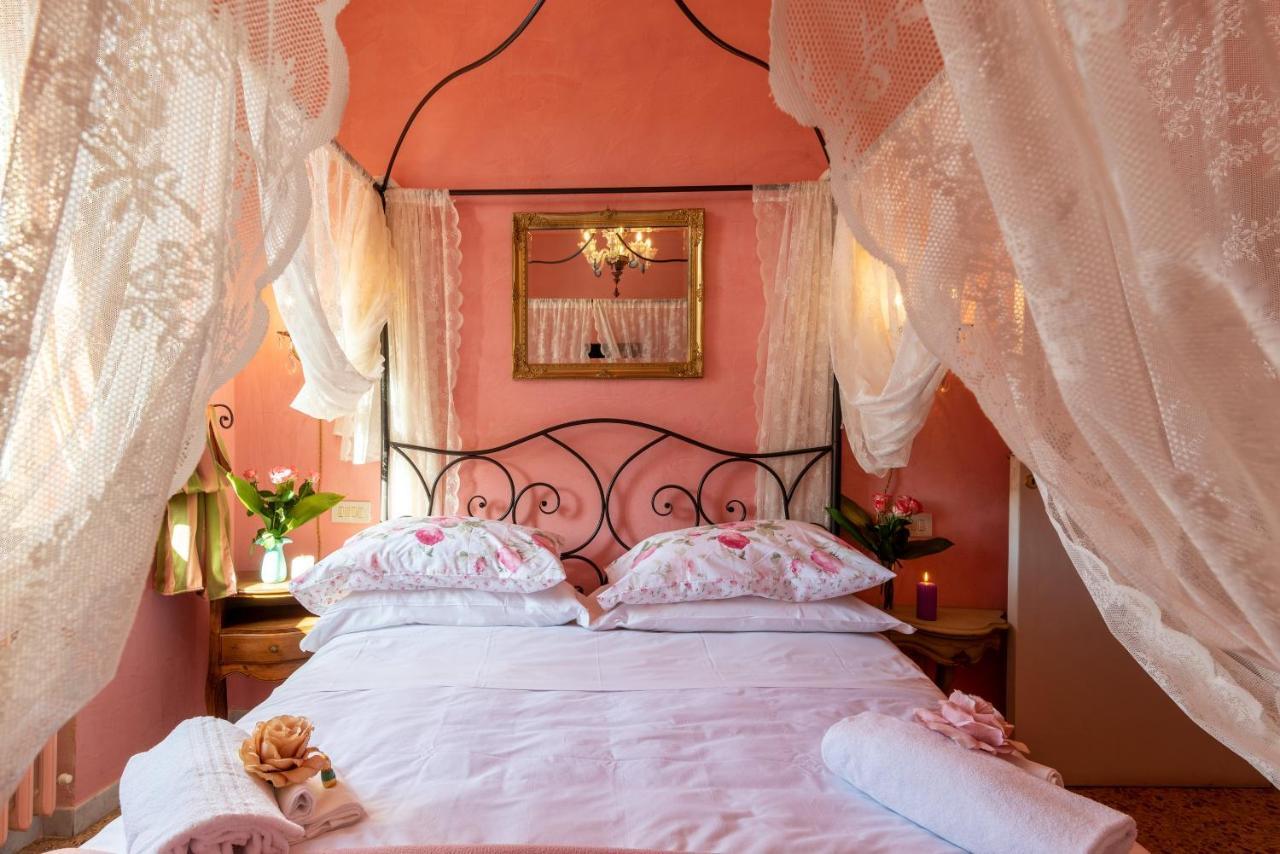 Bibi Boutique Arezzo Living Suite Rosafragola & Verdeconiglio Εξωτερικό φωτογραφία